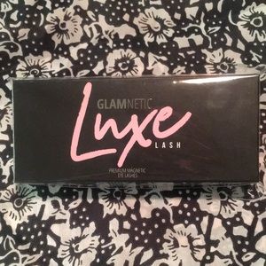 NWT Glamnetic Luxe Magnetic Lashes